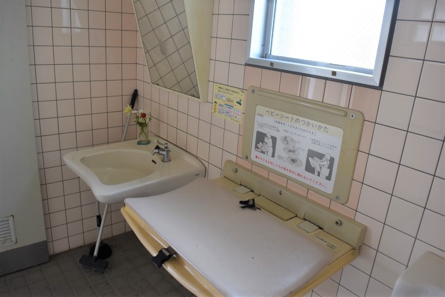 トイレのおむつ台
