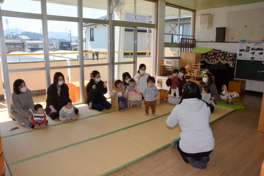 高知市地域子育て支援センター「親子みかづき広場」