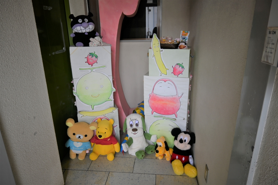 キャラクターたちがお出迎え