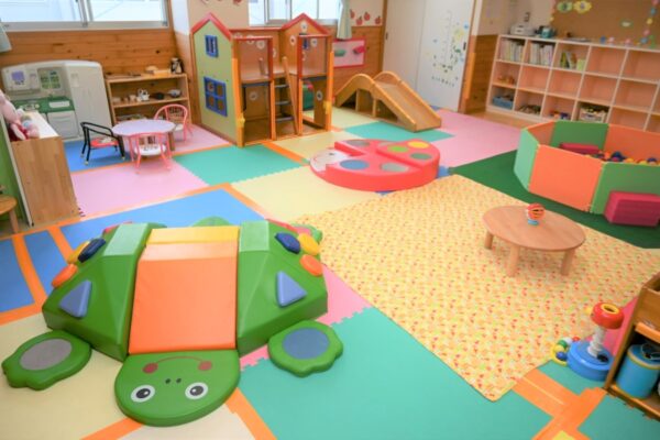 土佐市子育て支援センター「なかよし広場」