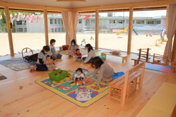 須崎市子育て支援センター「サンサンひろば」