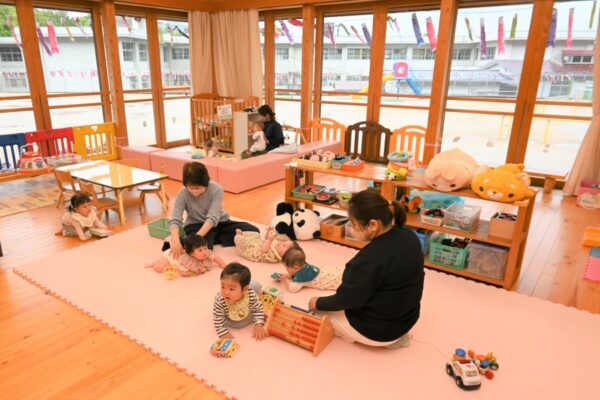 須崎市地域子育て支援センター「サンサンひろば」