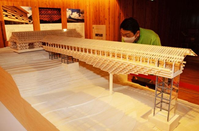 展示されている木橋ミュージアムの模型　（梼原町太郎川）