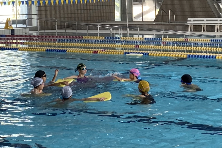 高知市東部総合運動場で「第9回アーティスティックスイミング体験DAY」｜プールで華麗な技を決めよう！
