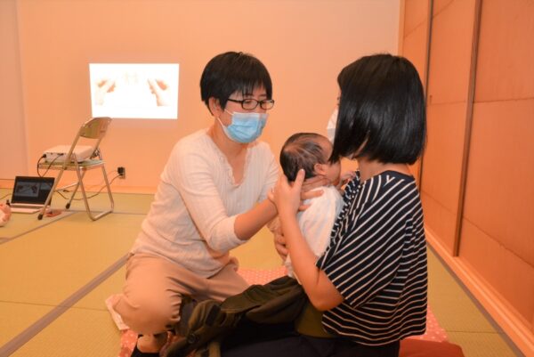 【中止になりました】高知市のピポット高知で「赤ちゃんの手形アート」｜手形足形の作品をプレゼントしませんか？