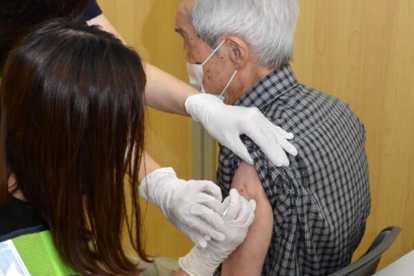 新型コロナウイルス・3回目のワクチン接種　高知県内では12月から順次始まります