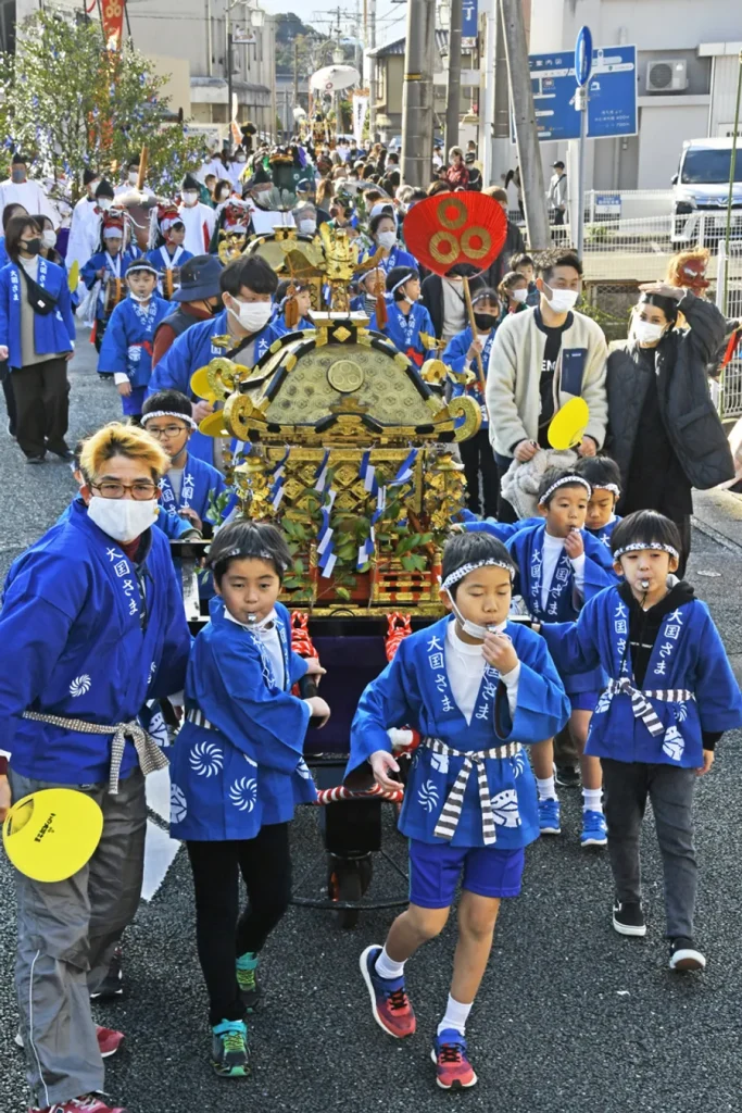 無病息災を願い150人が練り歩いた椙本神社の秋の大祭（いの町）
