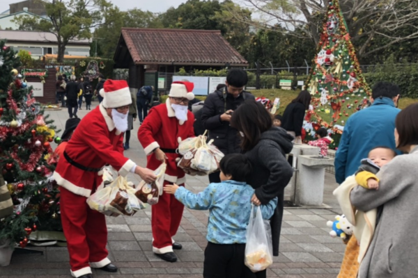 【中止になりました】高知市のわんぱーくこうちで「クリスマスまつり」｜小学生までの子ども先着400人にサンタさんからプレゼント！