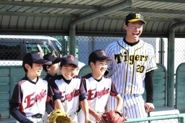 土佐市の少年野球チームが阪神・森木投手と交流しました｜週間高知の子どもニュース（2022年1月1～7日）