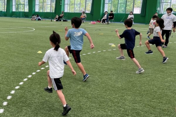 高知市東部総合運動場で「陸上チャレンジ」｜速く走れるようになりたい小学生大募集！