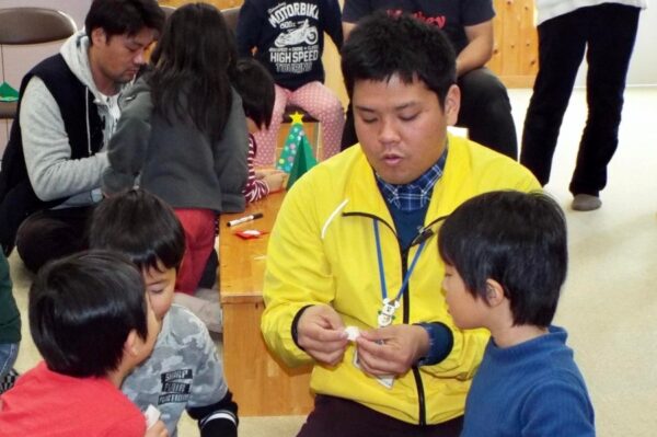 さおからびんびん！南国市奈路小学校の児童がアメゴ釣り上げました！｜週刊高知の子どもニュース（2022年6月11～17日）