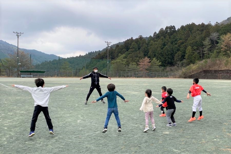 高知市土佐山運動広場で「ふれあいスポーツ体験DAY」｜親子で走って、跳んで、楽しく運動しよう！