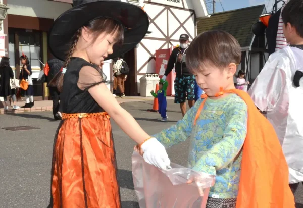 田野町でハロウィンパーティー！ALTらと仮装やゲームを楽しみました｜週刊高知の子どもニュース（2023年10月30日～11月5日）