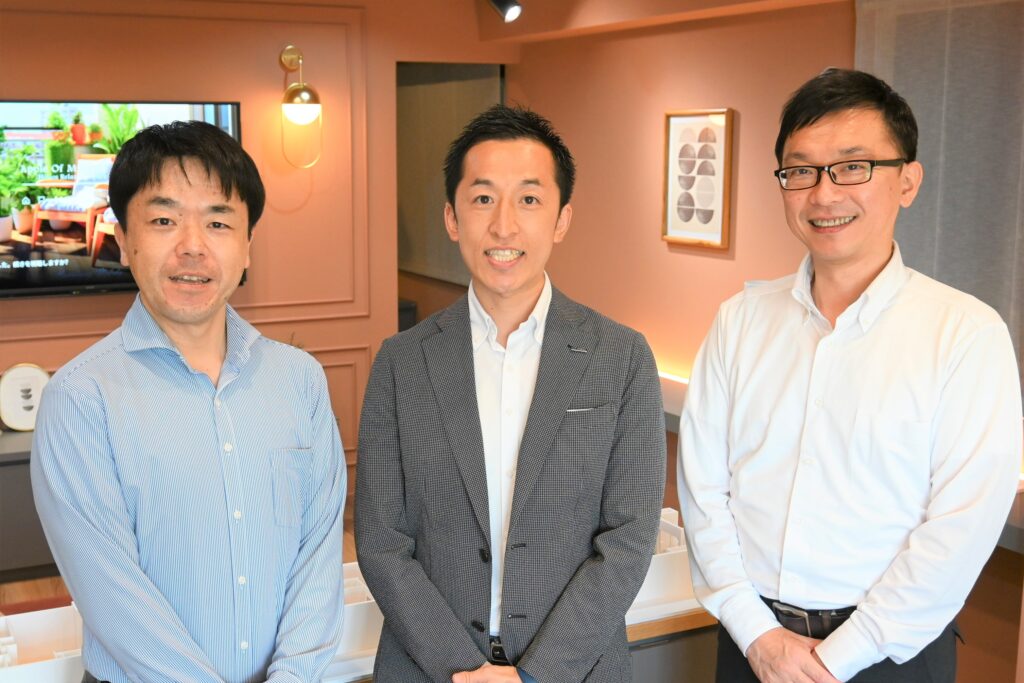 左から西谷さん、横田さん、櫻澤さん