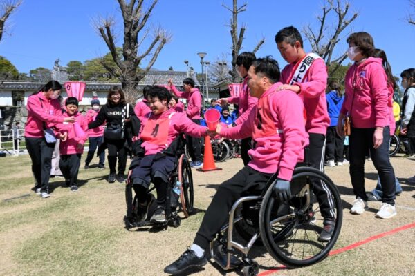年齢、性別、国籍、障害…「心のバリアを外す」とは？｜ユニバーサルスポーツイベント「ノーバリアゲームズ」が高知市で開かれました