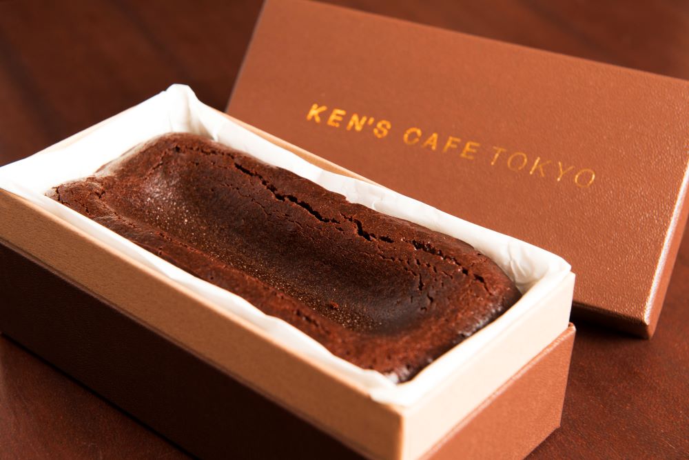 【KEN'S CAFE TOKYO】特撰ガトーショコラ（1 本 3500 円）※初出店