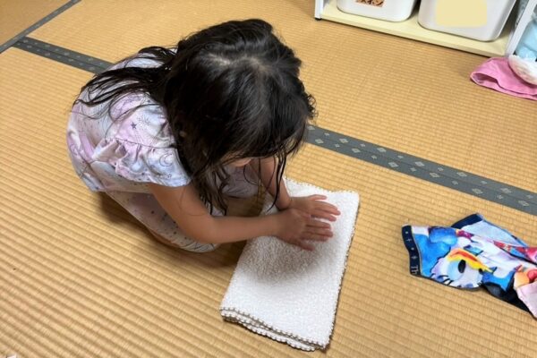 【サポーターズコラム】「耳が痛い！」と訴える2歳児と耳鼻科へ。幼児に耳掃除って必要？｜楠岡早津紀さん