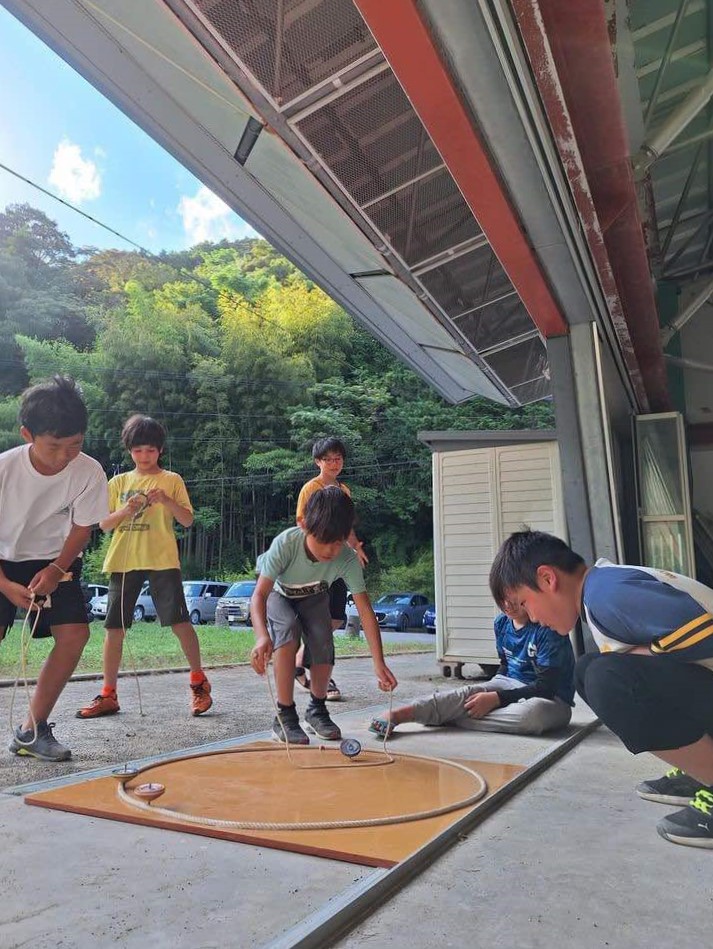 自然の中で思いきり遊ぼう！（写真は主催者の提供です）