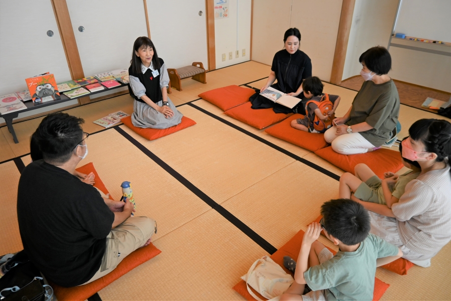 ブックカフェ、スタートです！