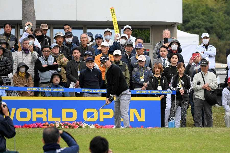 石川選手は初日、10番ホールからスタート