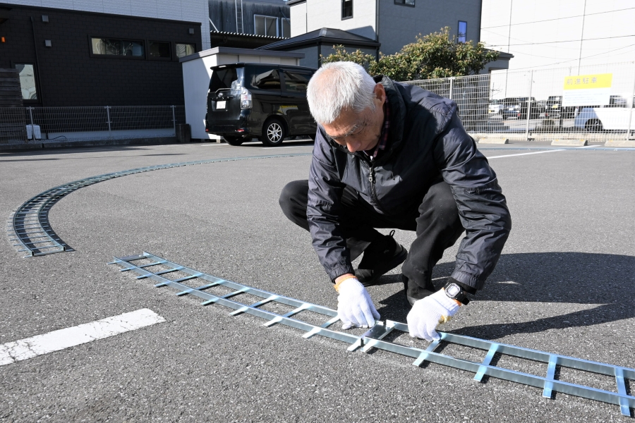 レールを円状に並べて…