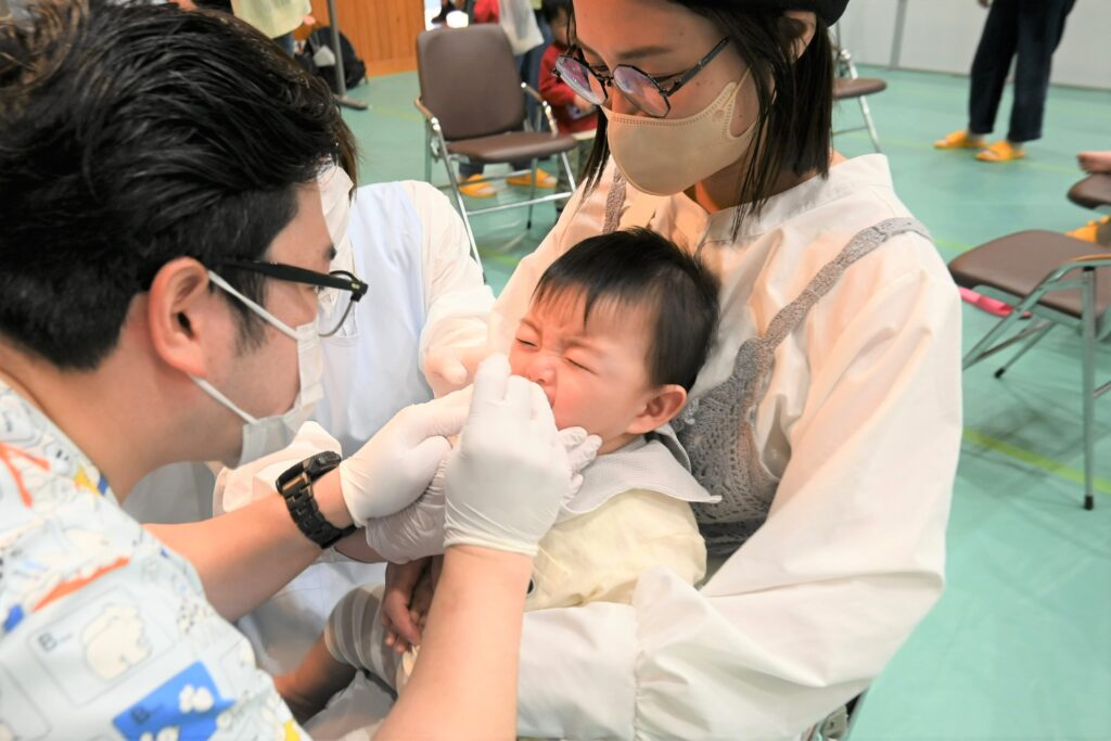 「RDテスト」で唾液を採取