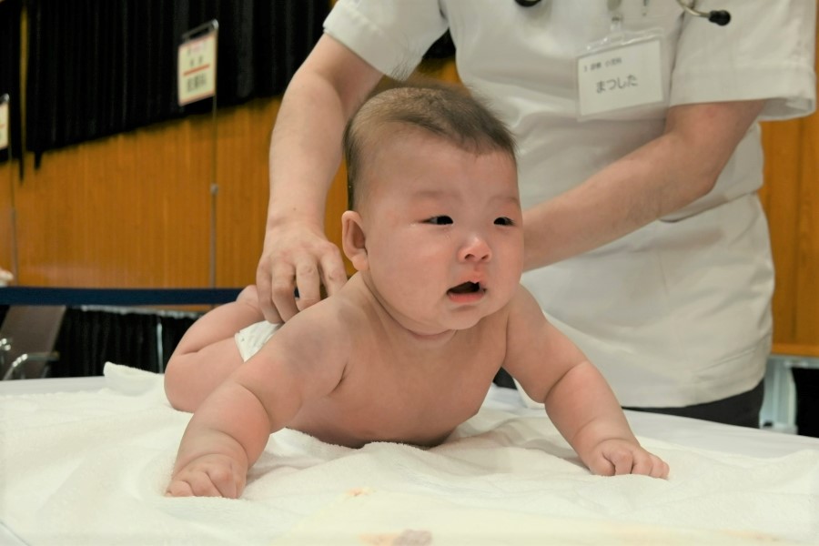 うつぶせ、上手!