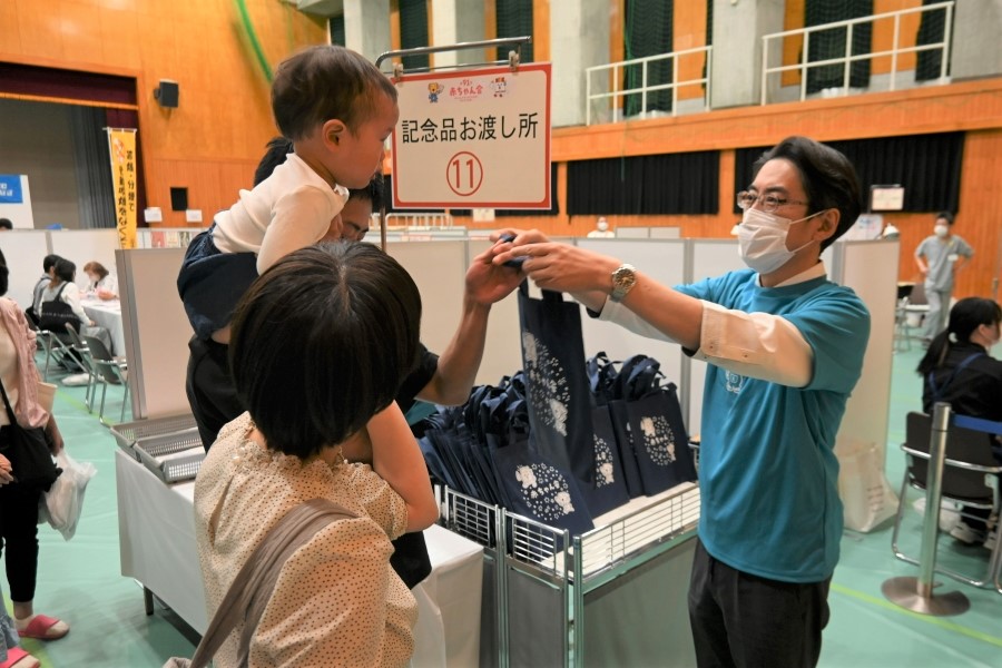 お土産を受け取ったらおしまいです!