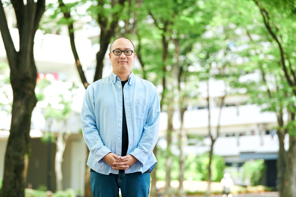 不登校ジャーナリストとして活動する石井しこうさん(石井さんの写真は提供です)