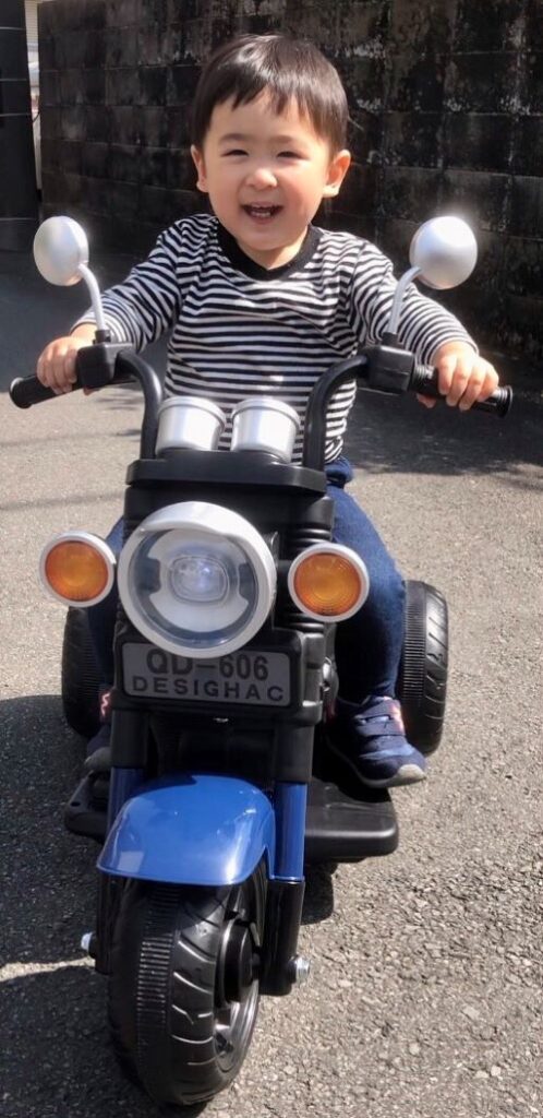 【はじめてのバイク】大好きなバイクを初めて運転した時の一枚です