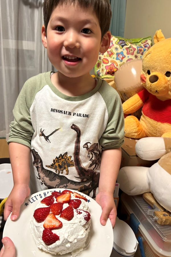 【はじめてのケーキ作り】今年の母の日に初めて一緒にケーキを作った時の思い出です