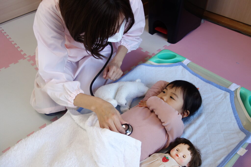 子どもの体調不良時に、仕事が休めない保護者のためのサービス