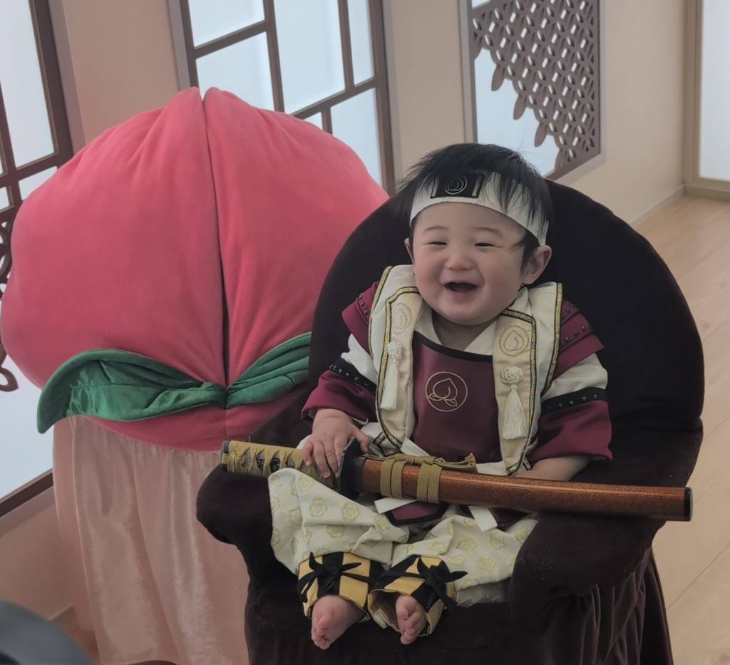 【はじめての端午の節句】初めての僕の日(節句)!記念写真が嬉しくてにっこり笑顔♡