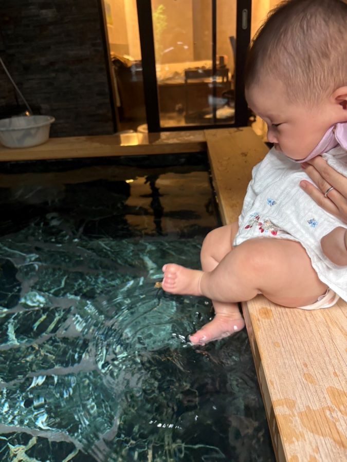 【はじめての温泉】初めての温泉、まずは足湯から!ちょっと緊張してました
