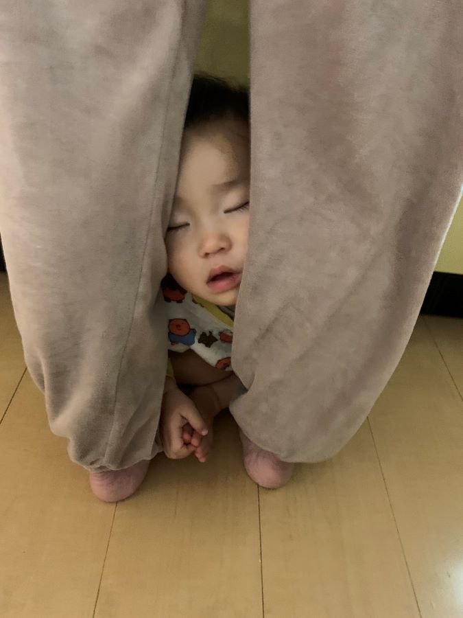 【はじめての寝方】料理をしていると間にきていつの間にか爆睡。笑