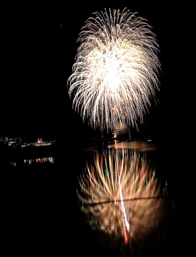 奥物部湖湖水祭(提供写真、2018年撮影)