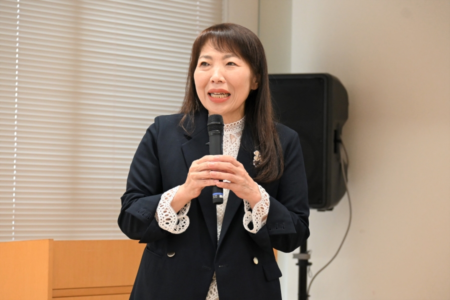 「ヘリコプターペアレントになっていませんか?」