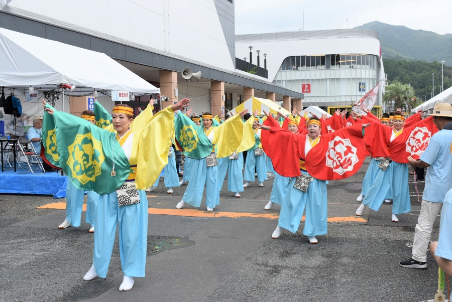 踊り子が間近を通るのが魅力