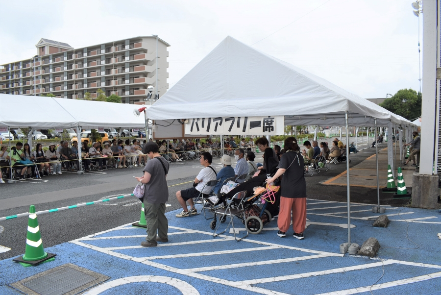 バリアフリー席もあり、ベビーカーも利用できます