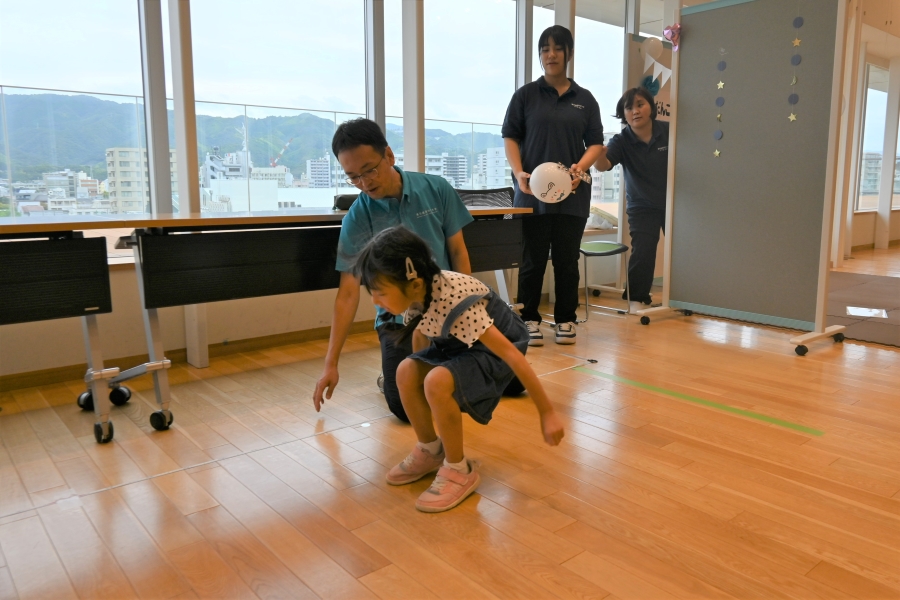 スタート地点と着地点の距離を測定してください
