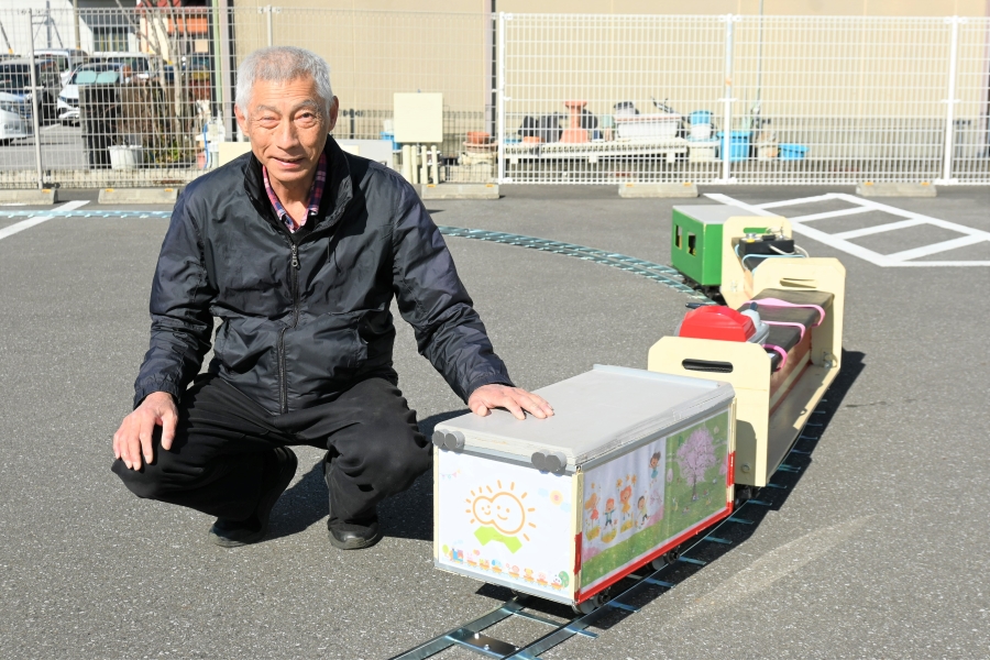 汽車じぃがミニ列車を走らせます！