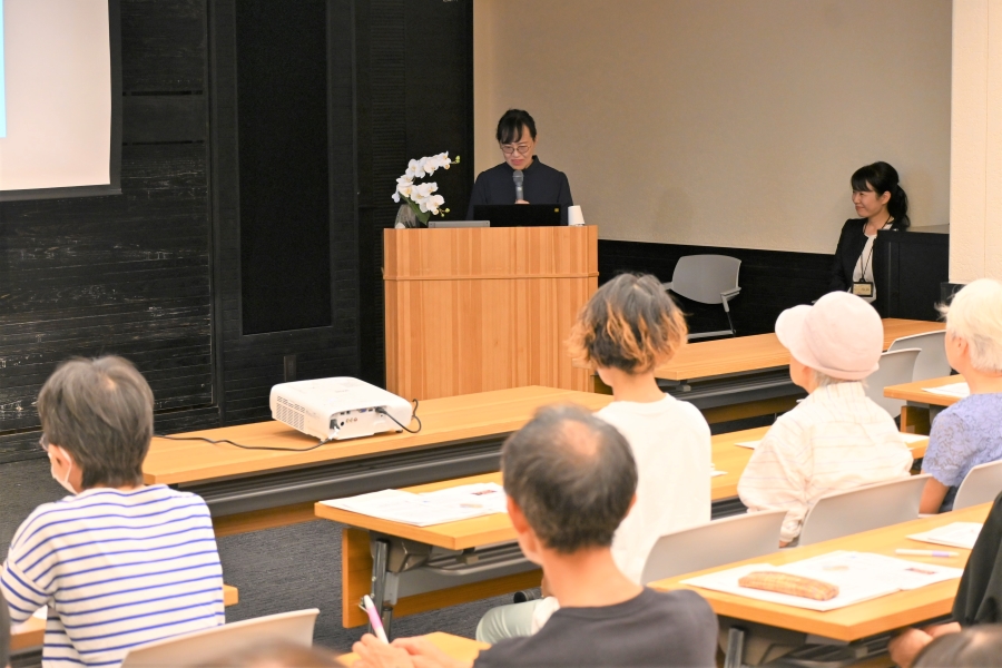 里親家庭で暮らす実子の思いを語りました