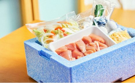 お届けはセットボックスでコンパクト。置き配が可能で、配達料は無料です