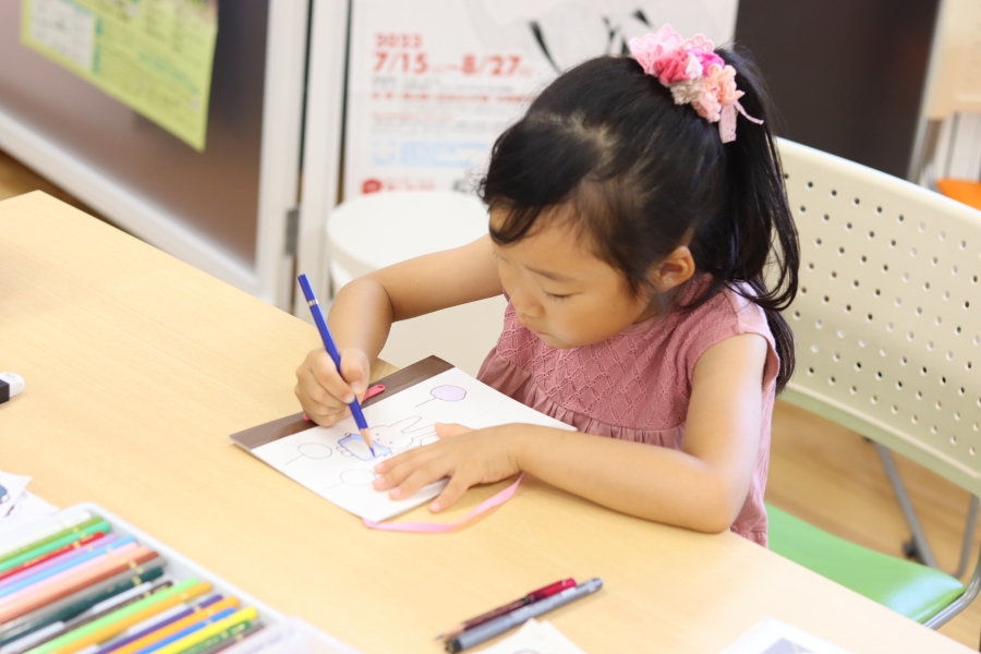 好きなイラストを描きます