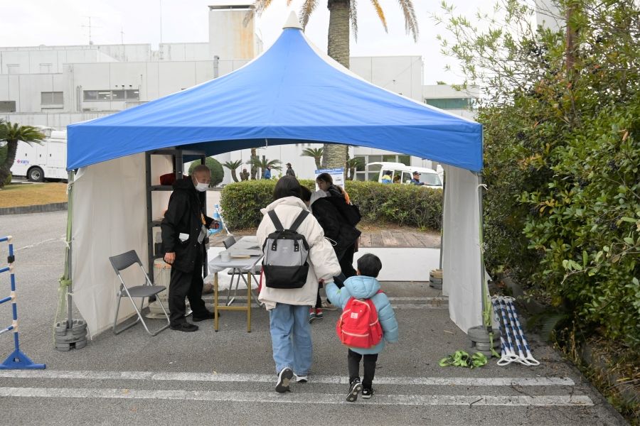 バスを降りると、会場は目の前！
