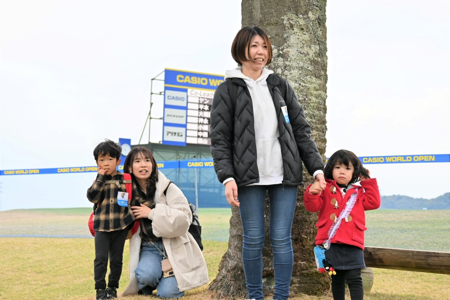 離れた所から応援しました