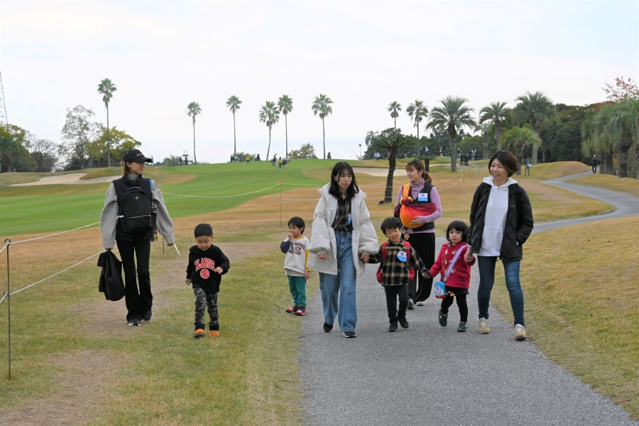 帰り道もお散歩を楽しみました