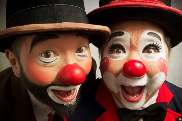 高知市で「いつでもどこでも　びりとブッチィー」（県民文化ホール・グリーン）｜本格的なクラウンショーを親子で楽しんでみませんか？