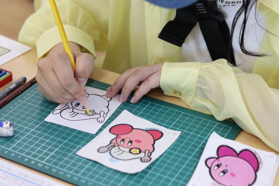 好きなイラストを描きます