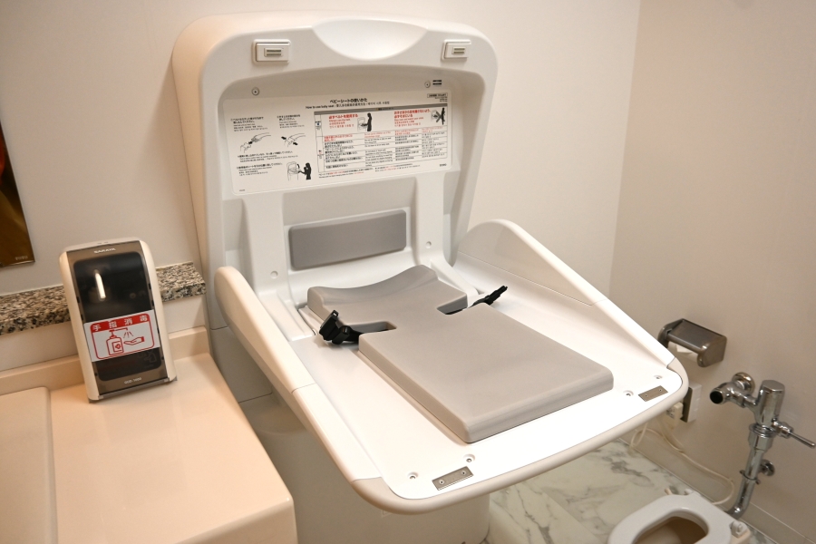 おむつ台もあります